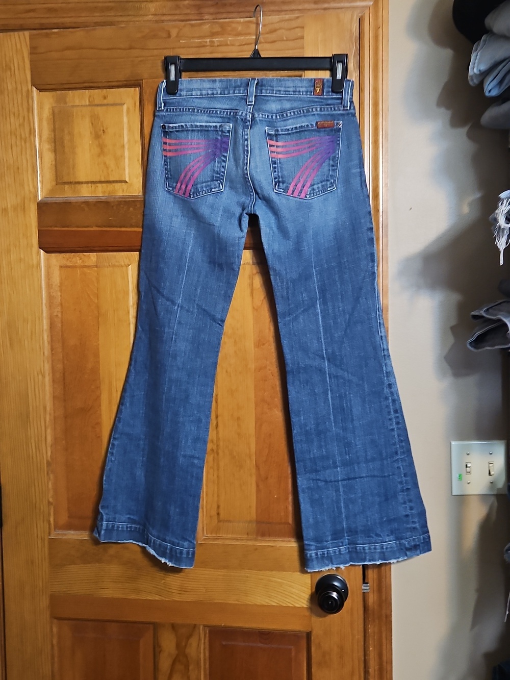 7 For All Mankind Dojo Moonwater Wash Low-Rise Flare Jeans Pink To Purple - Picture 5 of 12